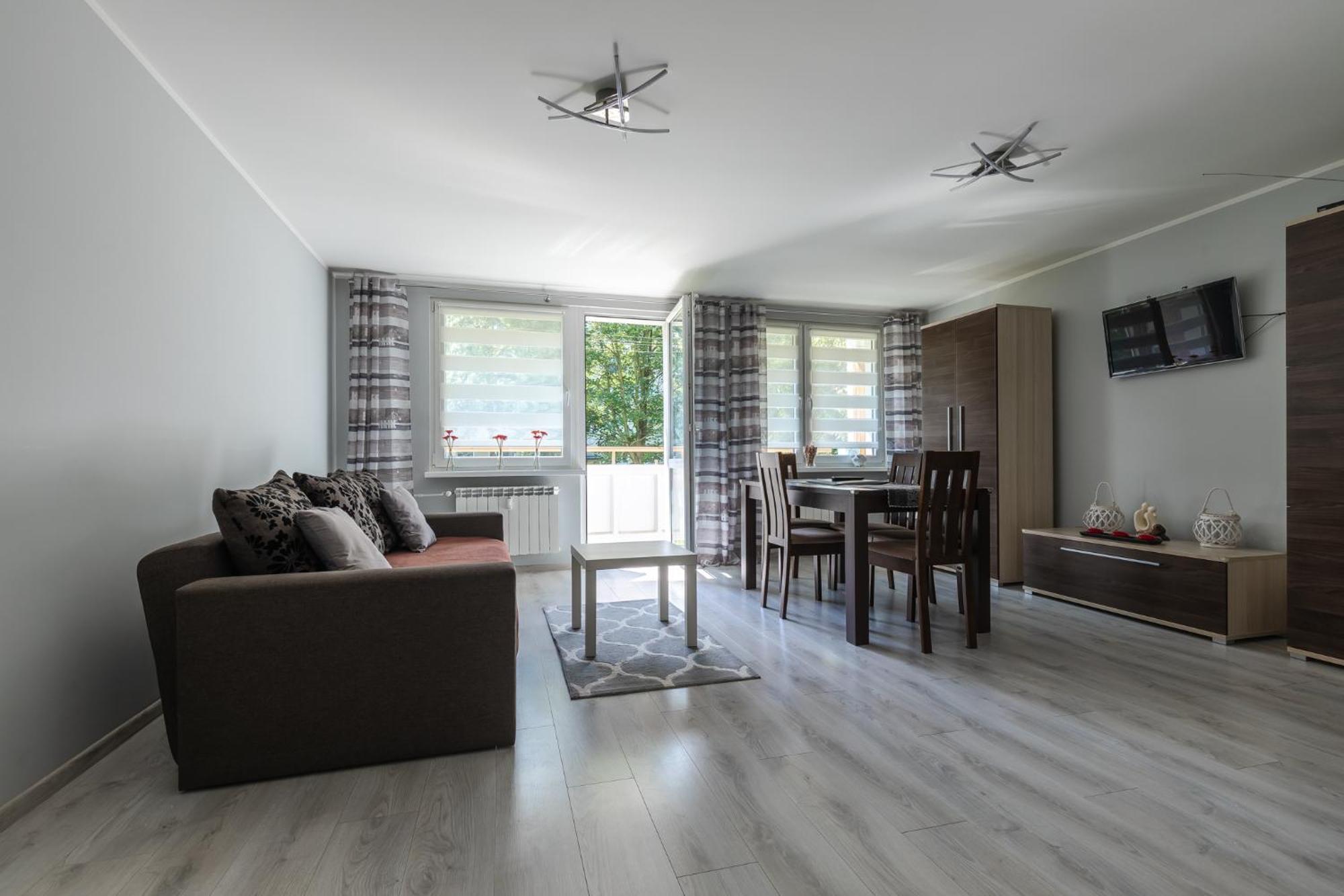 Apartament Przy Termach Cieplickich Julcia Jelenia Gora Dış mekan fotoğraf